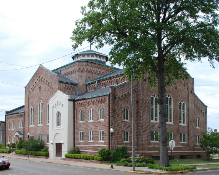 First Methodist Church--built in 1917, I don't know the architect but maybe someone out there does?
