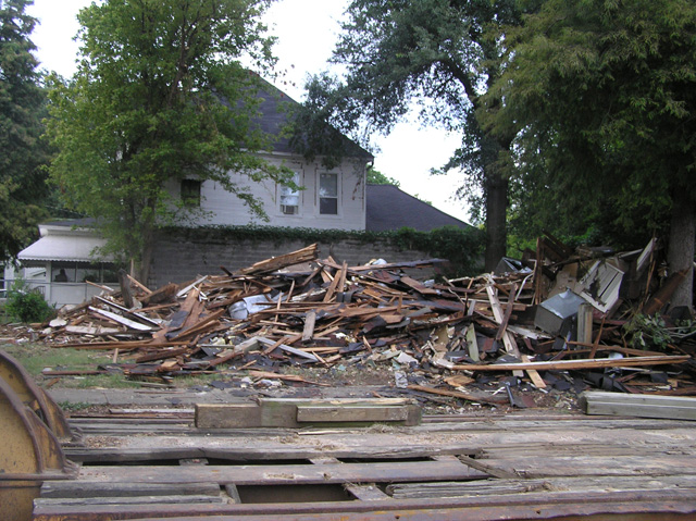 R.I.P. Finlay House (1872-2009)