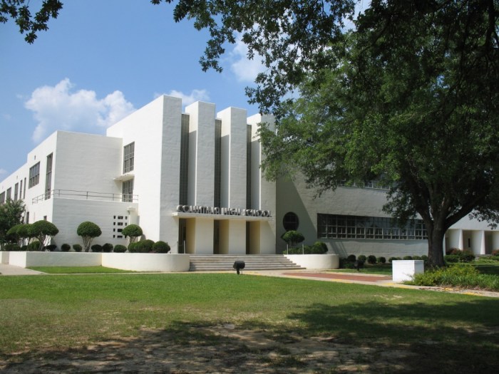 14-small Columbia High School (1937-38, Overstreet & Town, archts.)