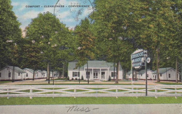 HOMEWOOD MANOR TOURIST COURT, 1 1/2 Miles N. City Limits--Highway 51, Jackson, Mississippi. Midway Between Memphis and New Orleans. Among the South's Finest. Tourist Accommodations At Reasonable Rates. Postmarked 1946.
