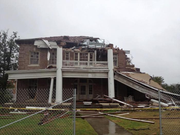 Ogletree (Alumni) House, USM, after February 2013 tornado. Photo courtesy MDAH, Historic Preservation Division.