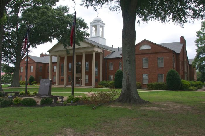 DeSoto County Courthouse