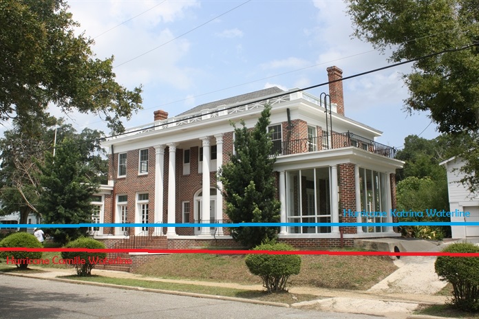 Glenn L Swetman House Biloxi Harrison County TBrown, MDAH 8-11-2011