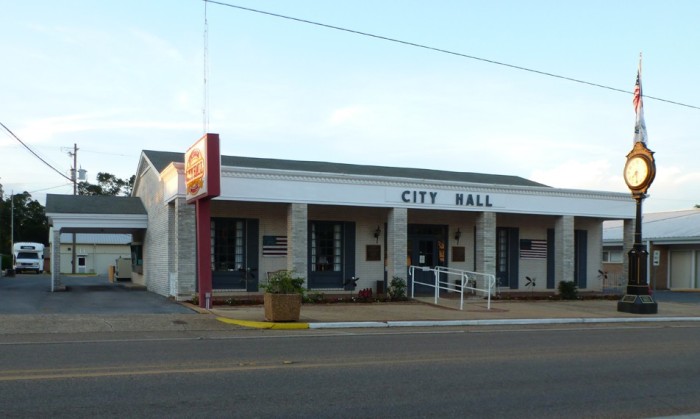 Lucedale City Hall