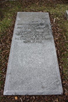 Sidney V. Stratton plot City Cemetery Natchez, Adams County photo by author 1-20-2012
