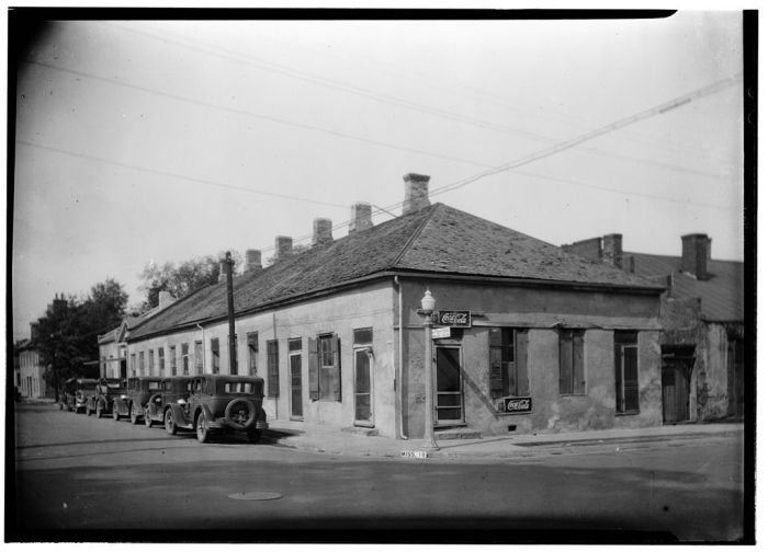 GENERAL VIEW (NORTHEAST) - Lawyers' Row, State & Wall Streets, Natchez, Adams County, MS. James Butters, Photographer, HABS. April 14, 1936.