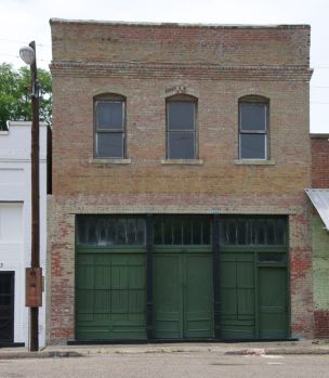 c. 1910, with Chickasaw Iron Works columns