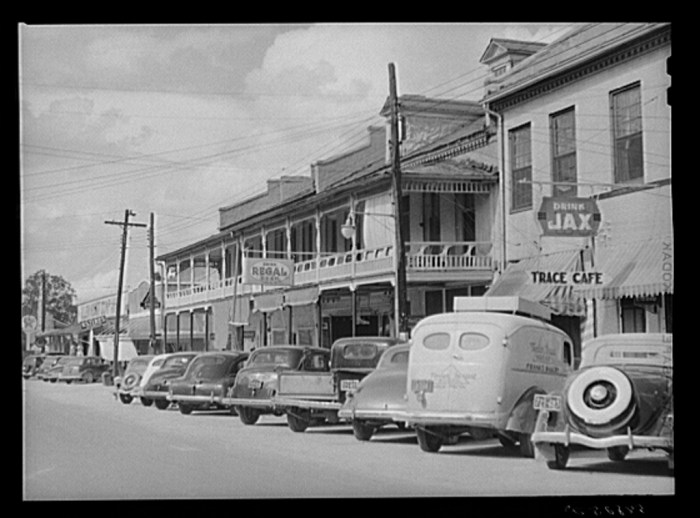 Port Gibson, Mississippi. Marion Post Wolcott, (1910-1990), photographer. Date Created: 1940 Aug. Medium: 1 negative : safety ; 3 1/4 x 4 1/4 inches or smaller.