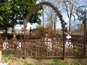 Chapel of the Cross Cemetery