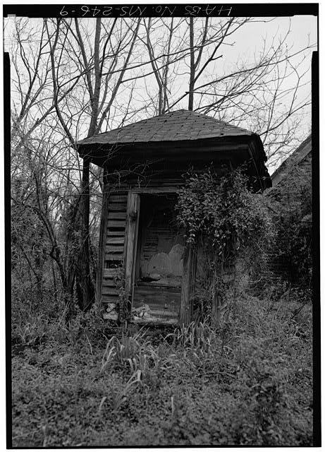 MS-246-1. Skipwith House, University of Mississippi, Outhouse, exterior. March 1975, Jack E. Boucher, HABS Photographer.