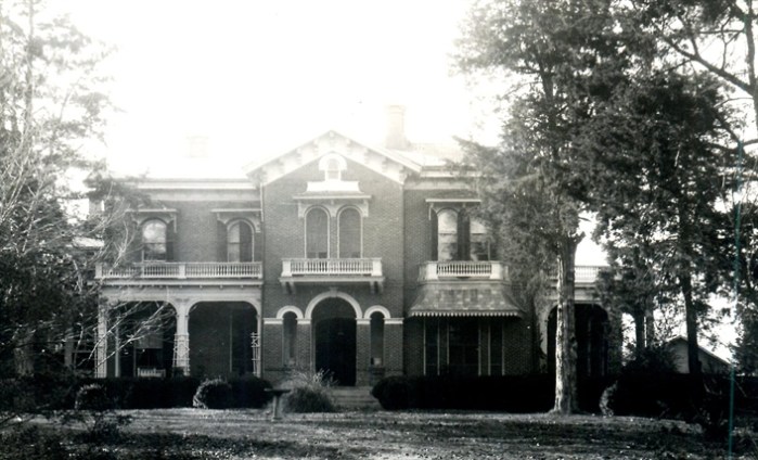According to the Oxford Eagle, the National Historic Landmark antebellum house Ammadelle, designed by New York architect Calvert Vaux and built by Oxford master builder William Turner, has been sold to local couple Mac and Elizabeth Monteith, who will occupy it as their primary residence. The home and its 7 acres are protected by a preservation easement that will guide future restoration and maintenance efforts.