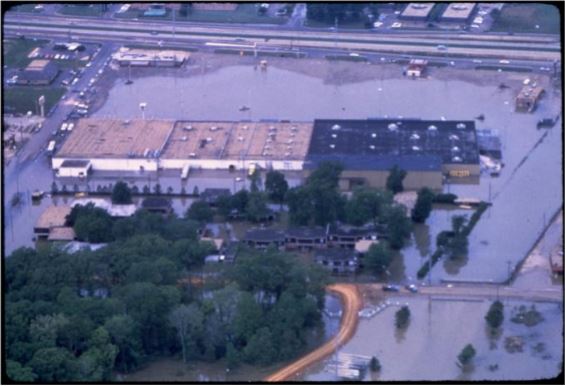 Interstate 55, Jacksonian Plaza and Hanging Moss Creek [graphic]. Jackson Flood, 1979. Aerial view, looking west, southwest. Mississippi Department of Archives and History, electronic resource