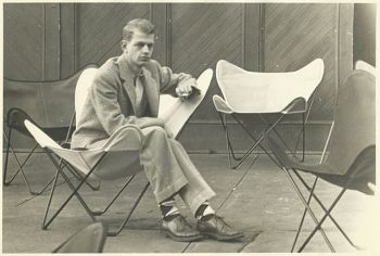 Roy Harrover at Yale, 1953. Photo by Orchidglass, wikimedia
