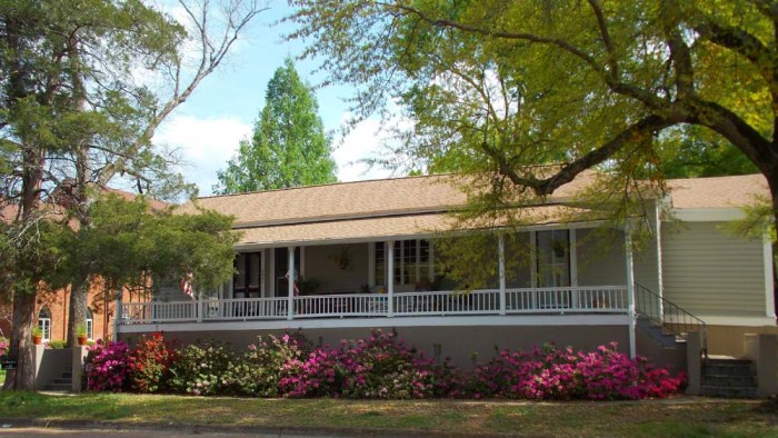 Ole Homestead, Columbus. MDAH photo, April 2013.